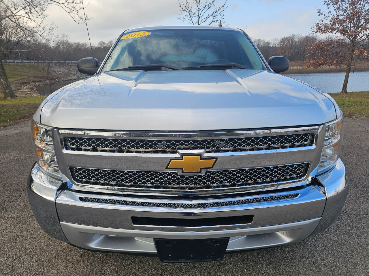 Chevrolet Silverado 1500 2WD Reg Cab 133.0" LT 2013