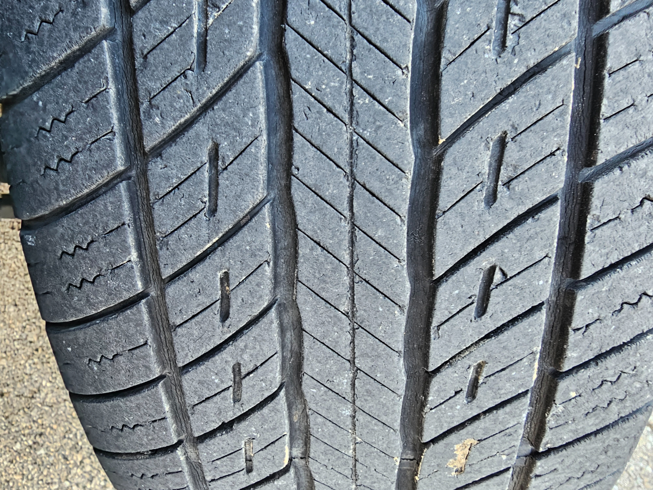 Chevrolet Silverado 1500 2WD Reg Cab 133.0" LT 2013