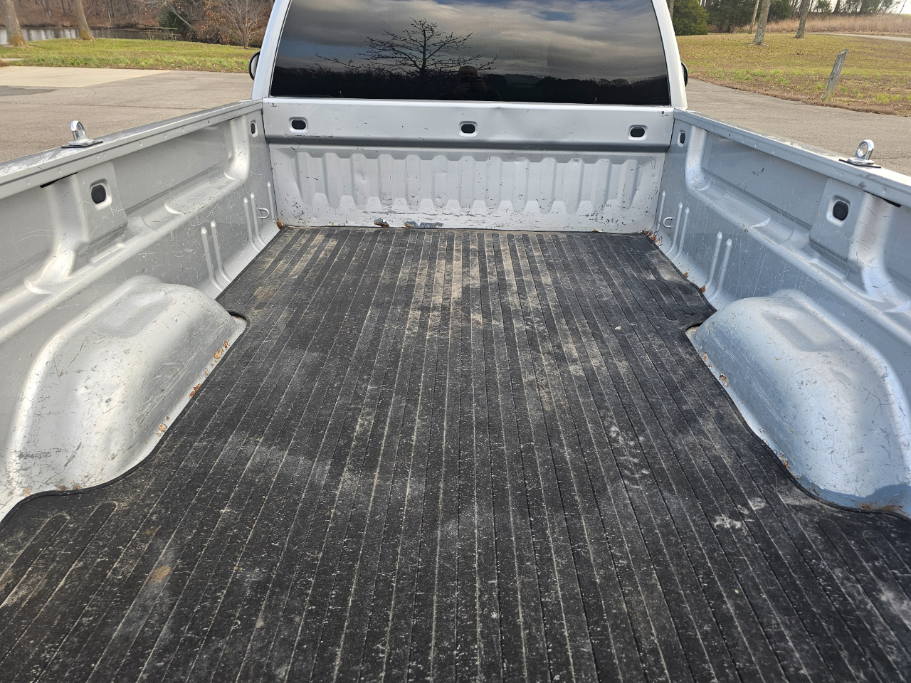 Chevrolet Silverado 1500 2WD Reg Cab 133.0" LT 2013