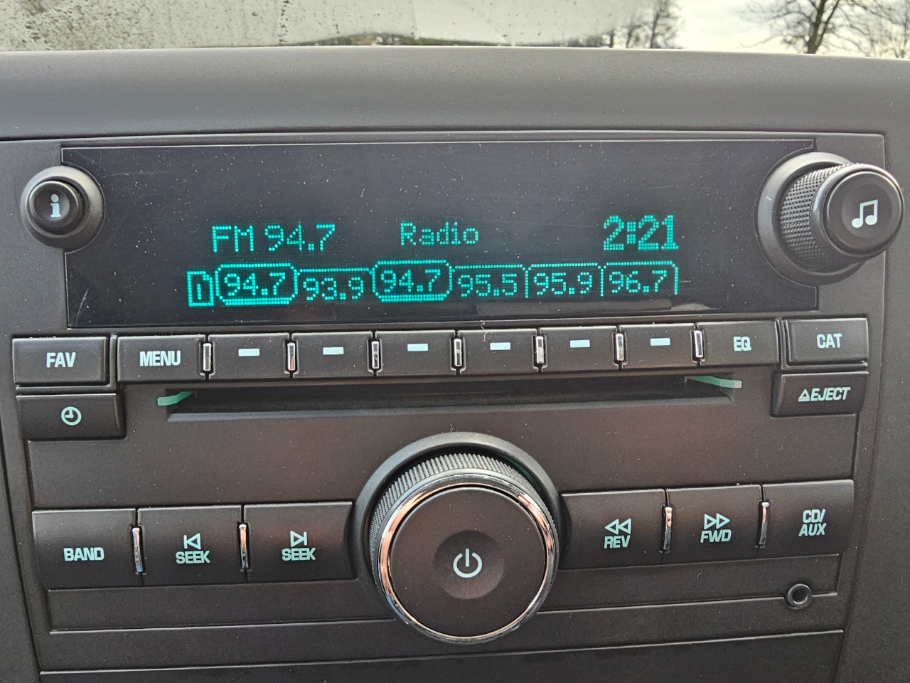 Chevrolet Silverado 1500 2WD Reg Cab 133.0" LT 2013