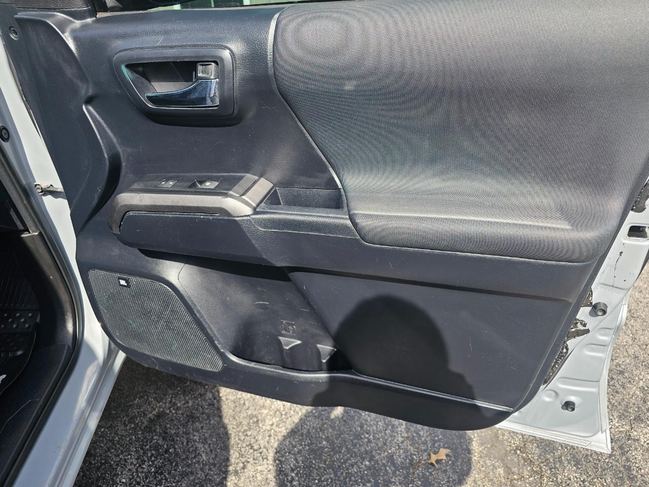 Toyota Tacoma 4WD TRD Off Road Double Cab 5' Bed V6 MT (Natl) 2019