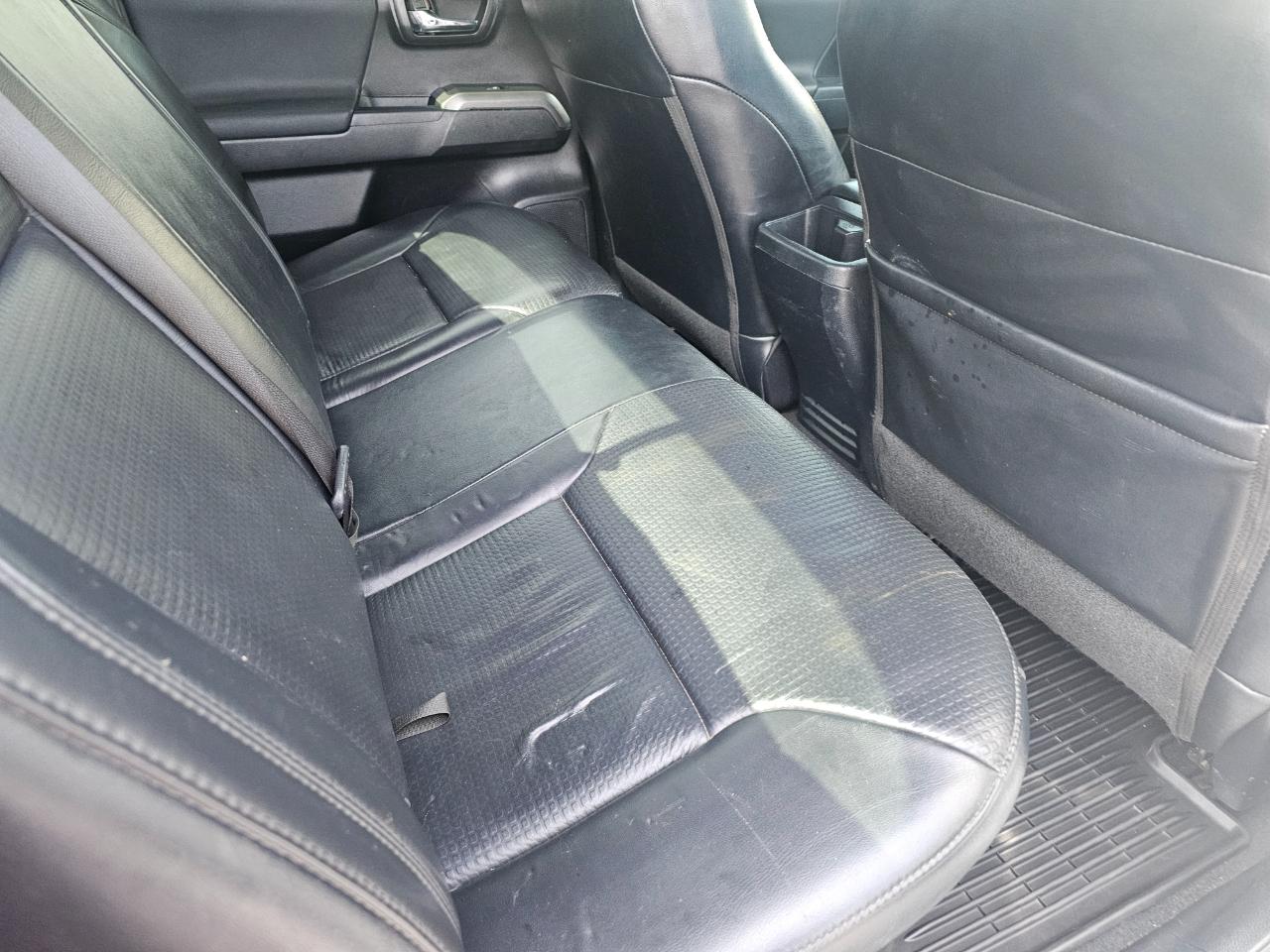 Toyota Tacoma 4WD TRD Off Road Double Cab 5' Bed V6 MT (Natl) 2019