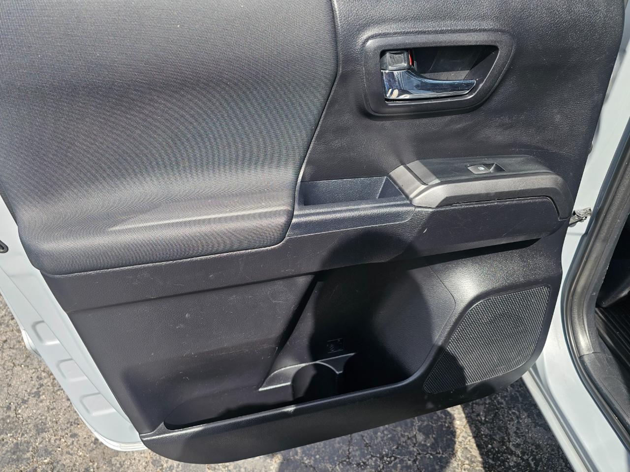 Toyota Tacoma 4WD TRD Off Road Double Cab 5' Bed V6 MT (Natl) 2019