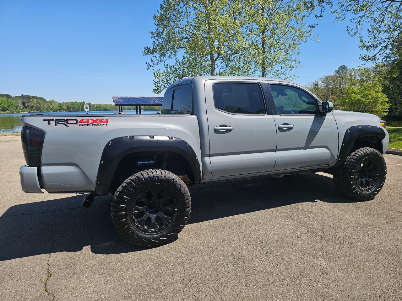 Toyota Tacoma 4WD TRD Off Road Double Cab 5' Bed V6 MT (Natl) 2019