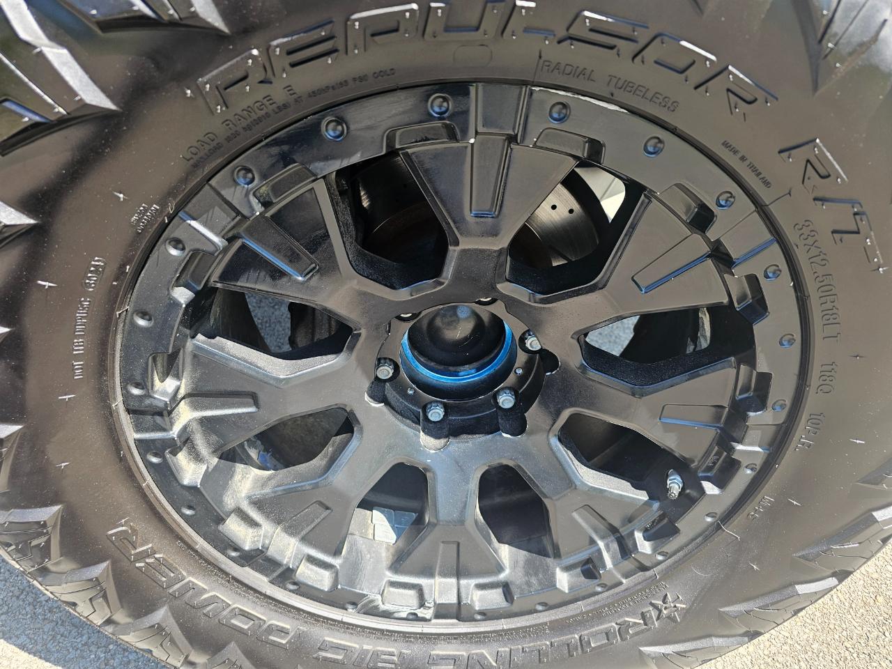 Toyota Tacoma 4WD TRD Off Road Double Cab 5' Bed V6 MT (Natl) 2019