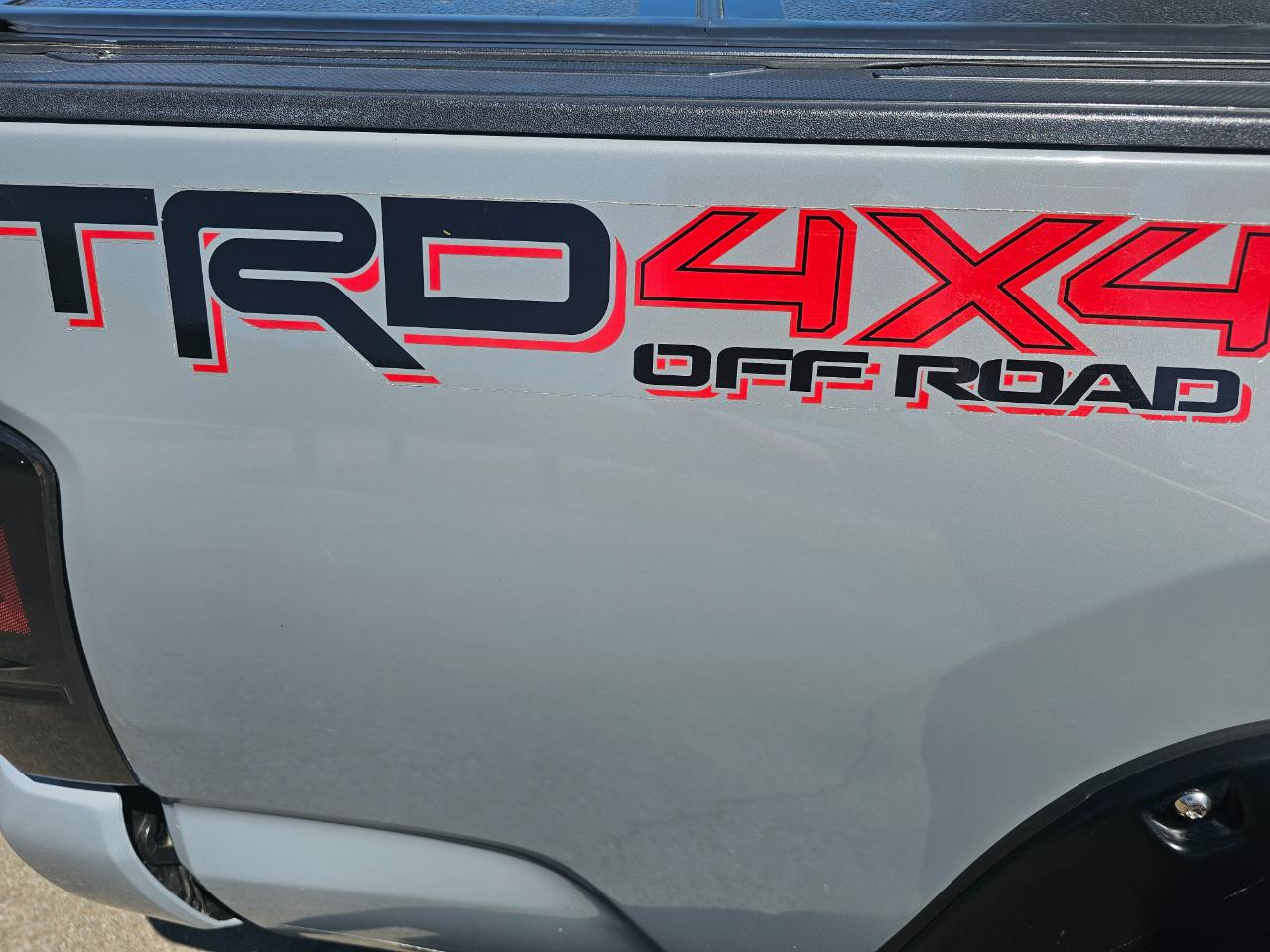 Toyota Tacoma 4WD TRD Off Road Double Cab 5' Bed V6 MT (Natl) 2019
