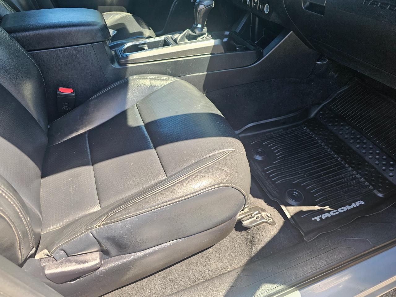 Toyota Tacoma 4WD TRD Off Road Double Cab 5' Bed V6 MT (Natl) 2019