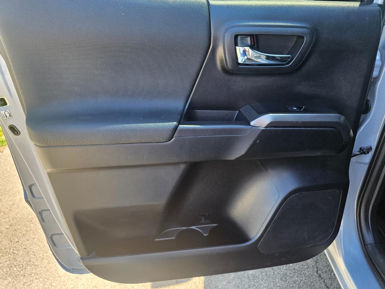 Toyota Tacoma 4WD TRD Off Road Double Cab 5' Bed V6 MT (Natl) 2019