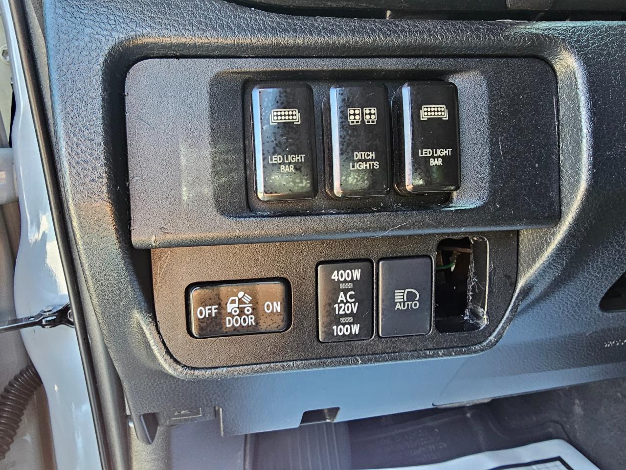 Toyota Tacoma 4WD TRD Off Road Double Cab 5' Bed V6 MT (Natl) 2019