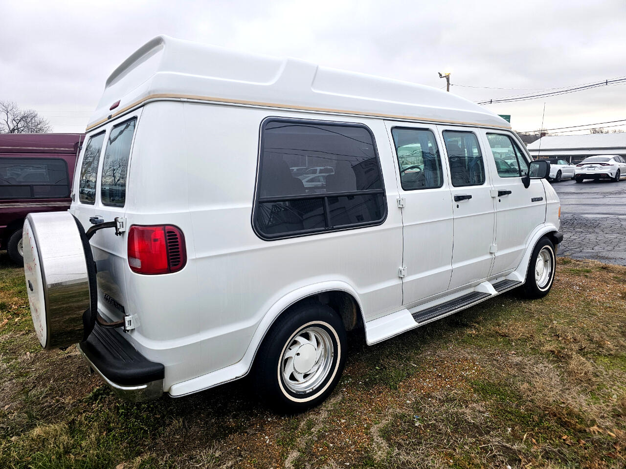 Dodge Ram Van B250 109" WB 1994