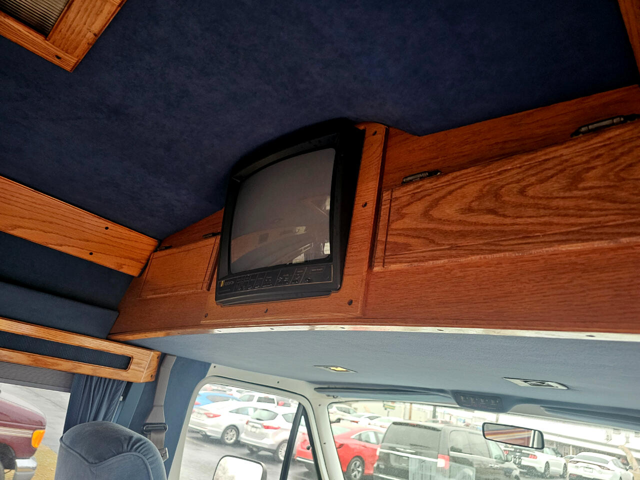 Dodge Ram Van B250 109" WB 1994