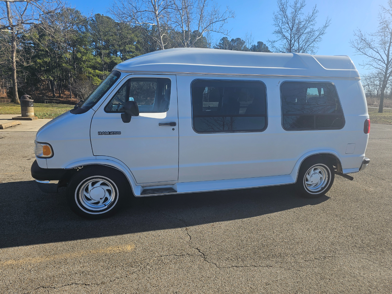 Dodge Ram Van B250 109" WB 1994