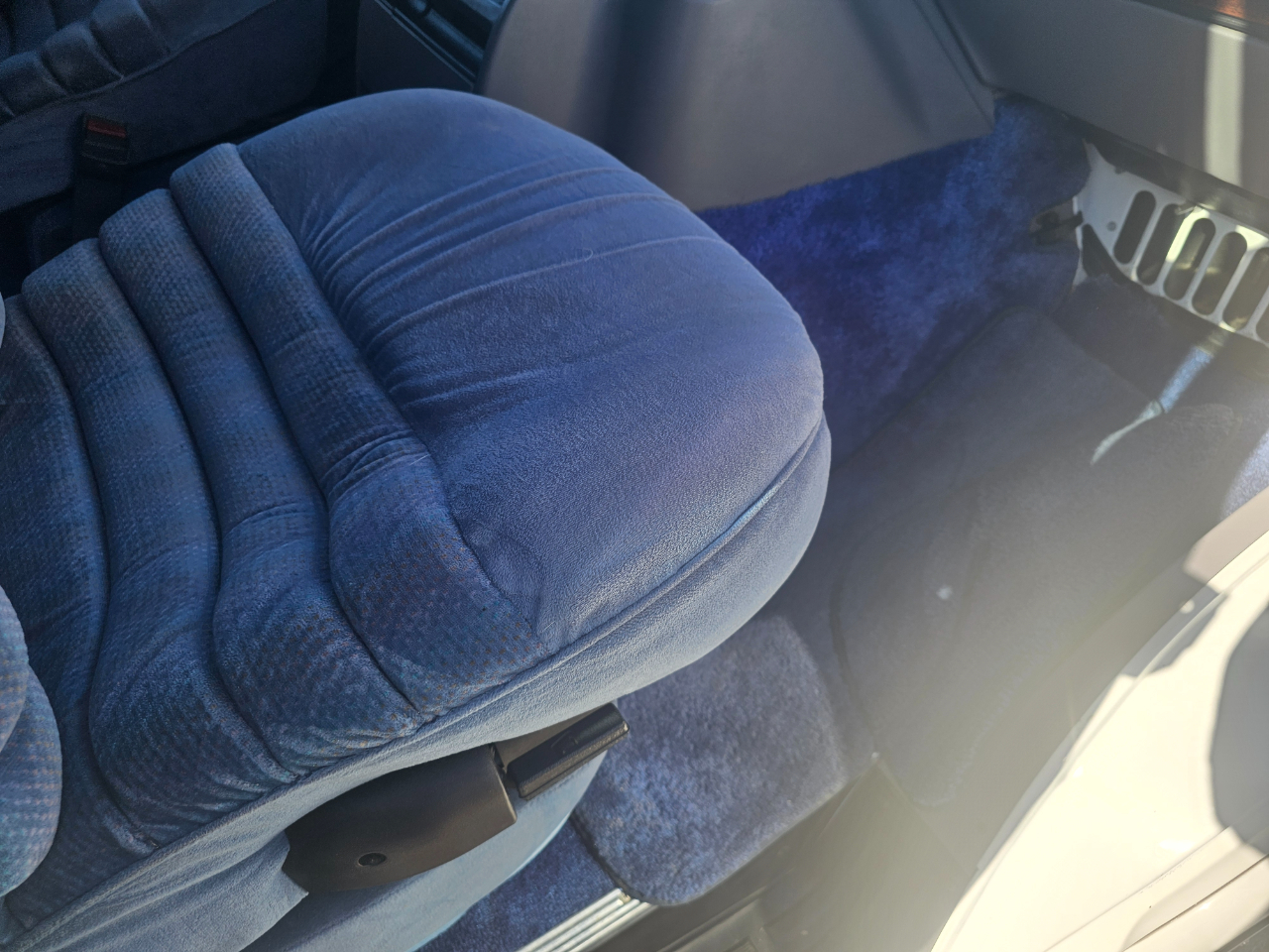 Dodge Ram Van B250 109" WB 1994