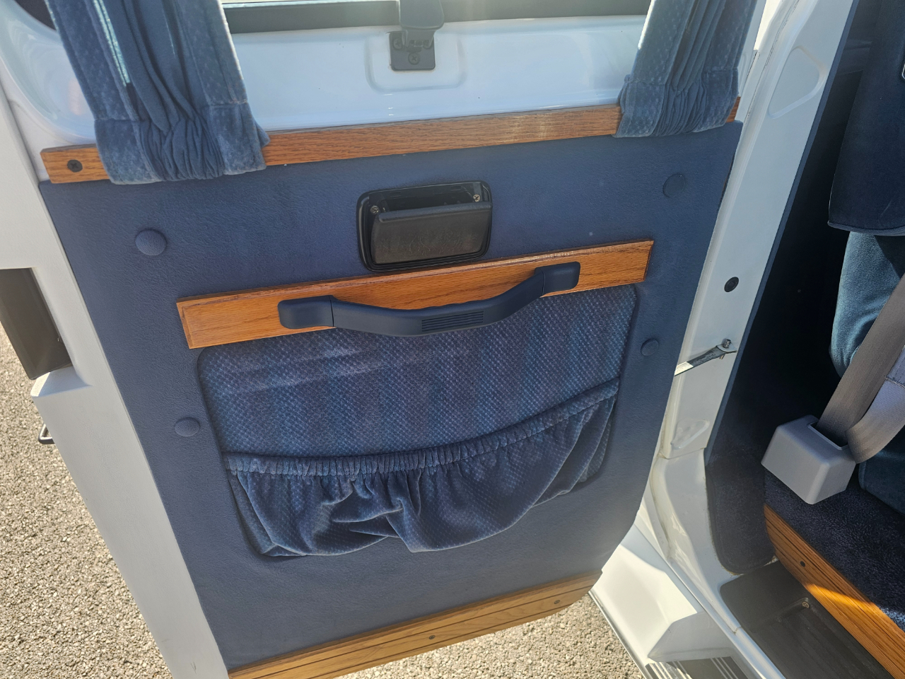 Dodge Ram Van B250 109" WB 1994