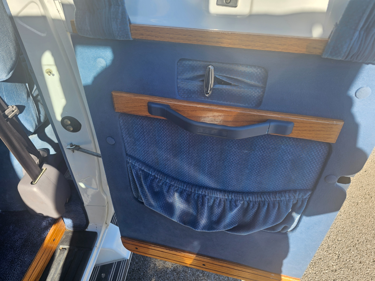 Dodge Ram Van B250 109" WB 1994