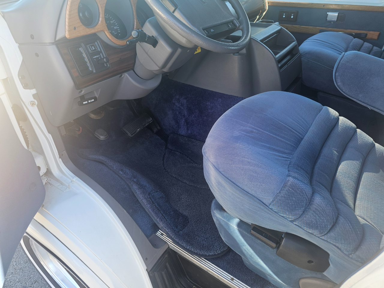 Dodge Ram Van B250 109" WB 1994