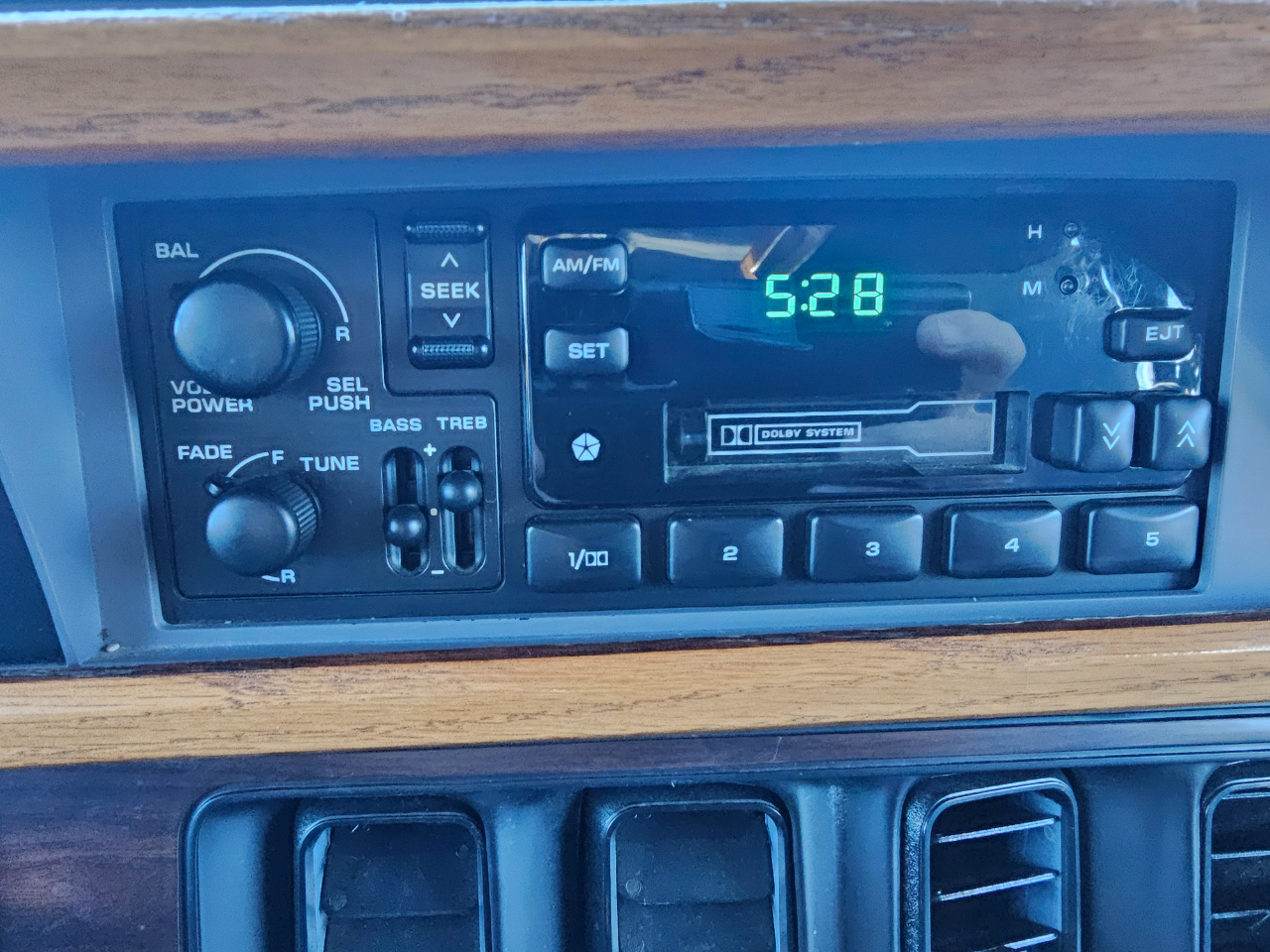 Dodge Ram Van B250 109" WB 1994