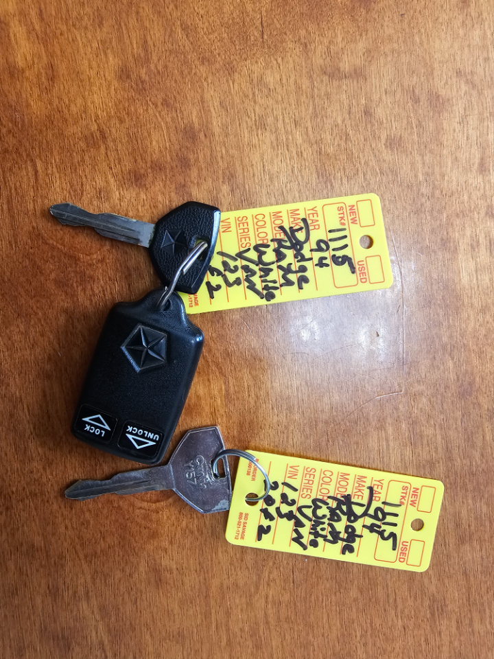 Dodge Ram Van B250 109" WB 1994