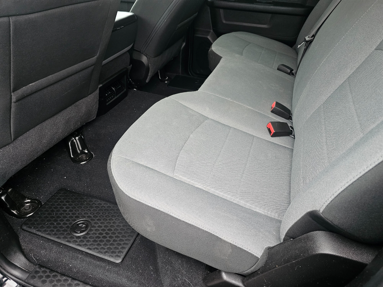 RAM 1500 Classic Tradesman 4x4 Crew Cab 5'7" Box 2021