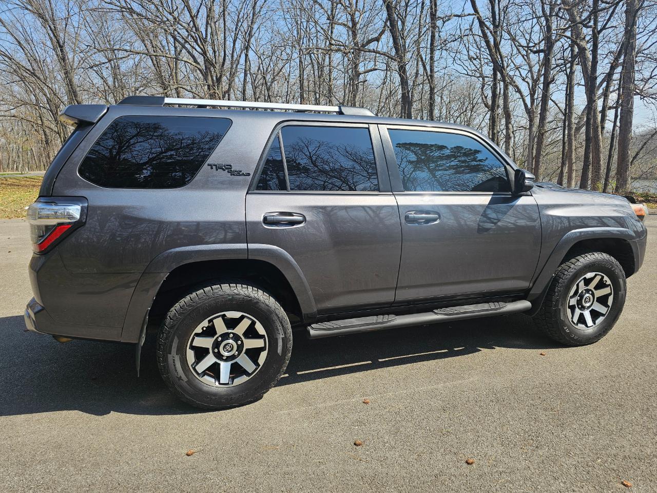 Toyota 4Runner TRD Off Road Premium 4WD (Natl) 2018