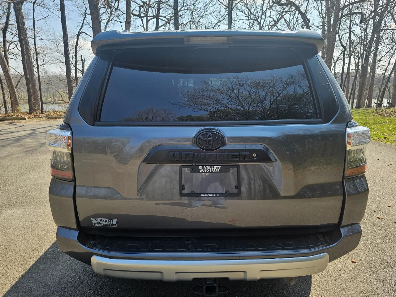 Toyota 4Runner TRD Off Road Premium 4WD (Natl) 2018