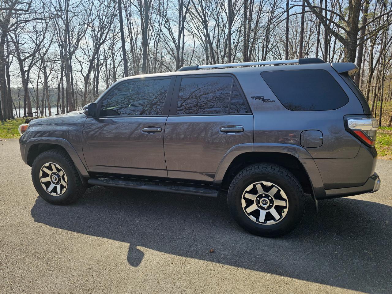 Toyota 4Runner TRD Off Road Premium 4WD (Natl) 2018