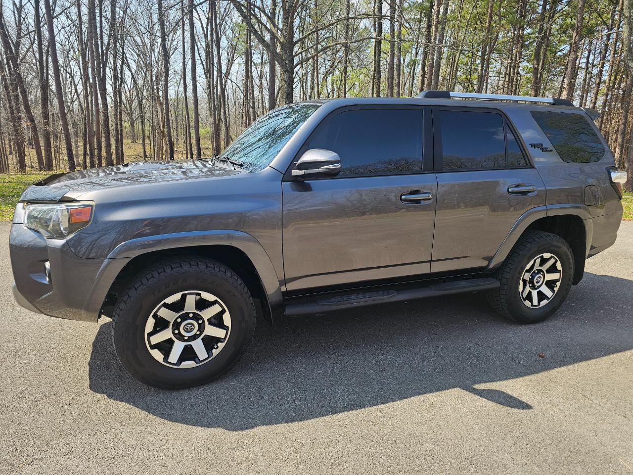 Toyota 4Runner TRD Off Road Premium 4WD (Natl) 2018