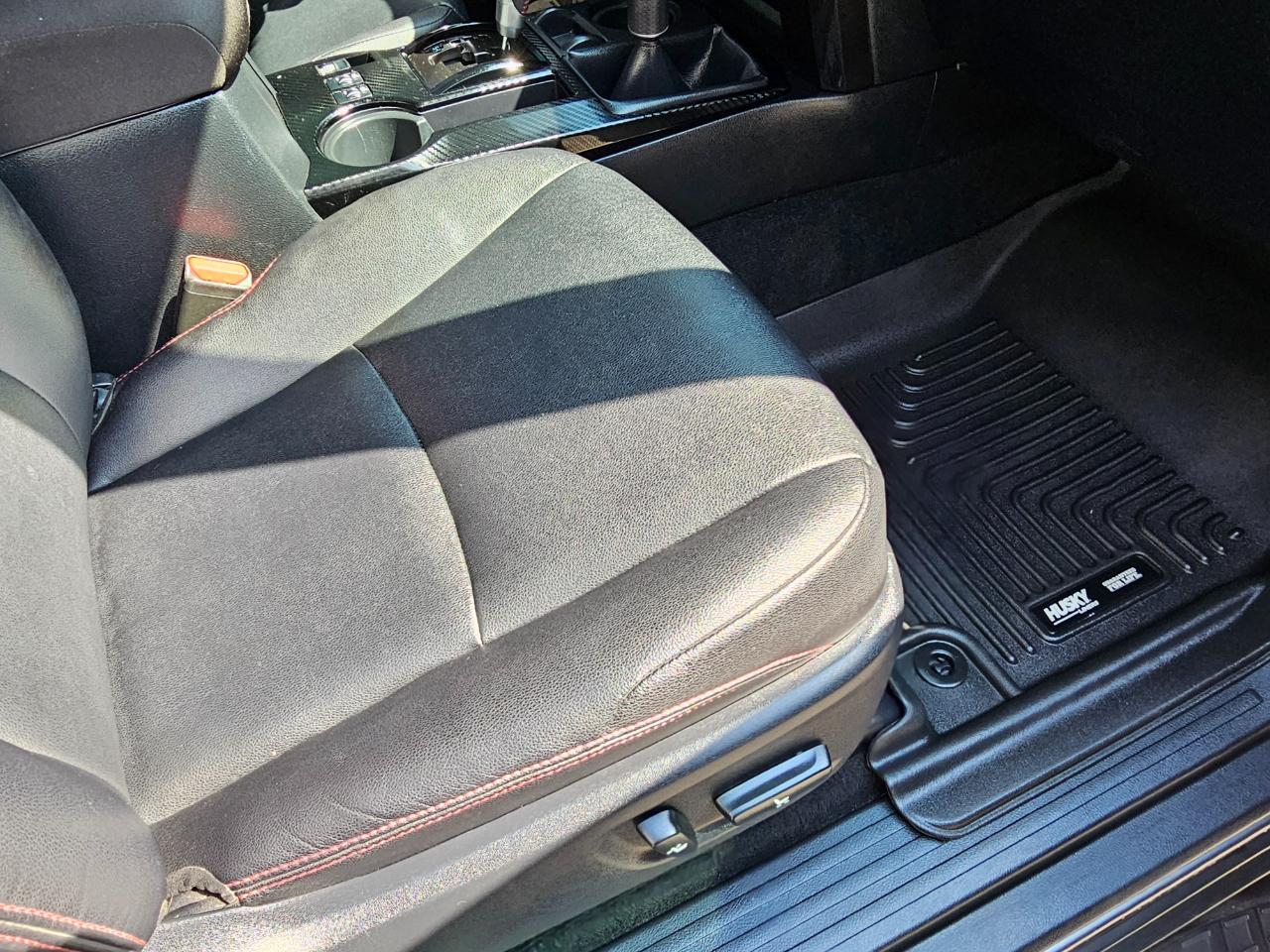 Toyota 4Runner TRD Off Road Premium 4WD (Natl) 2018