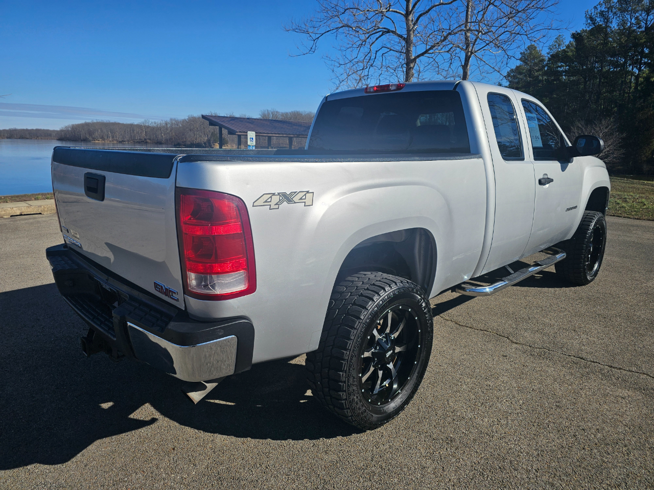 GMC Sierra 2500HD 4WD Ext Cab 144.2" Work Truck 2012