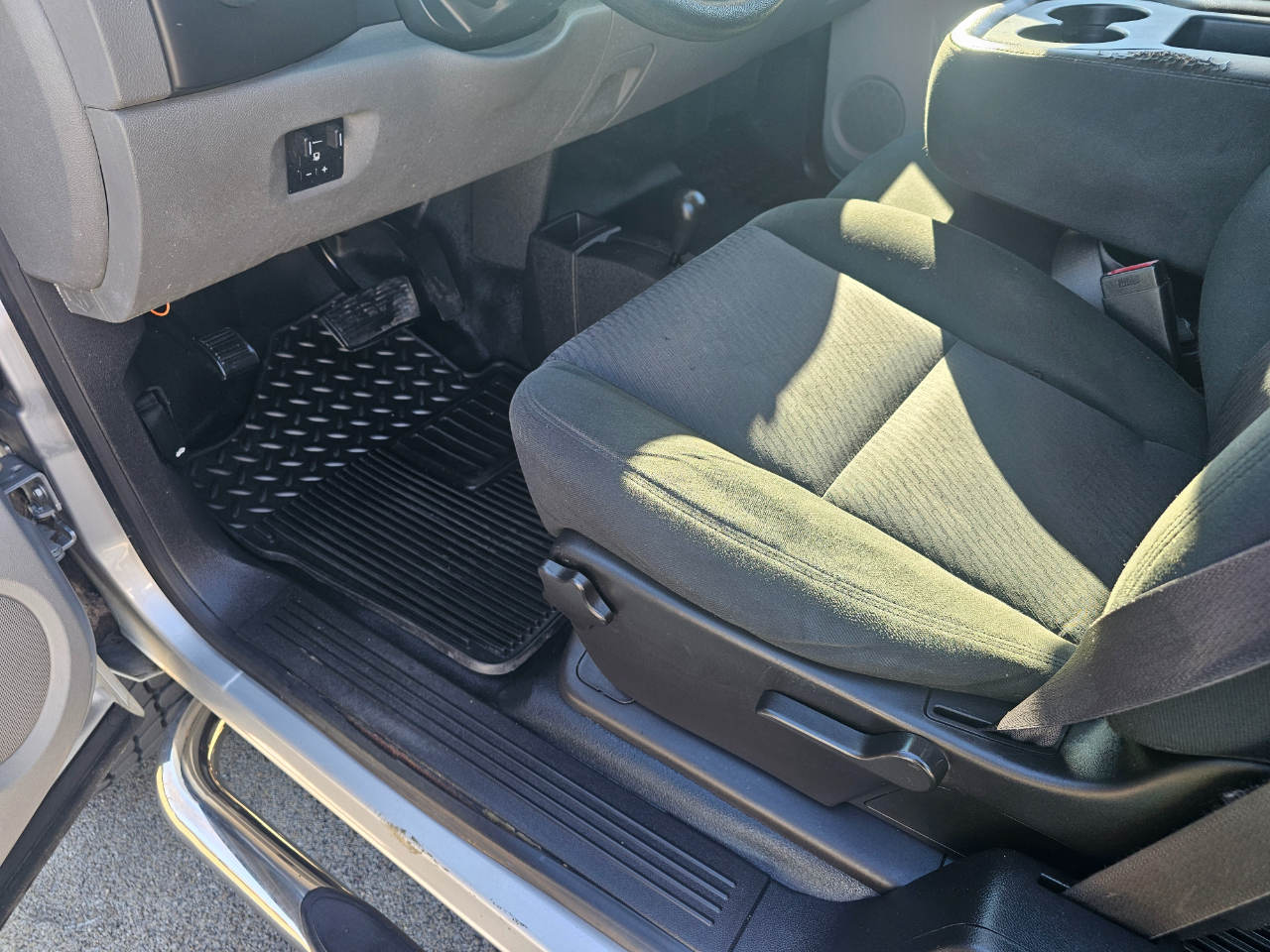 GMC Sierra 2500HD 4WD Ext Cab 144.2" Work Truck 2012