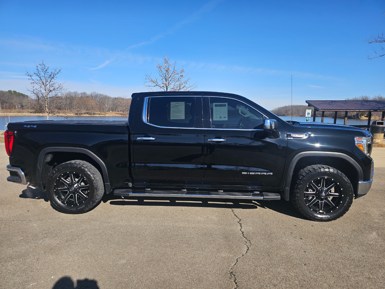 GMC Sierra 1500 4WD Crew Cab 147" SLT 2019