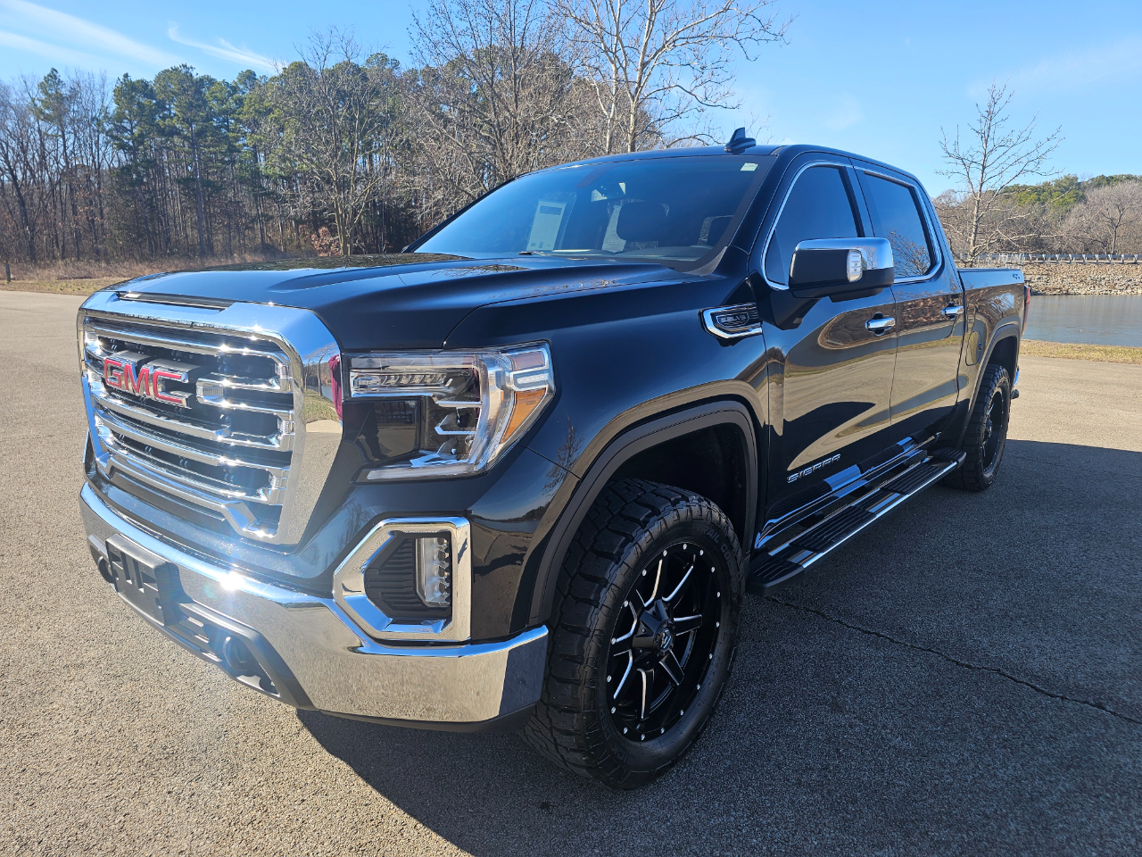 GMC Sierra 1500 4WD Crew Cab 147" SLT 2019