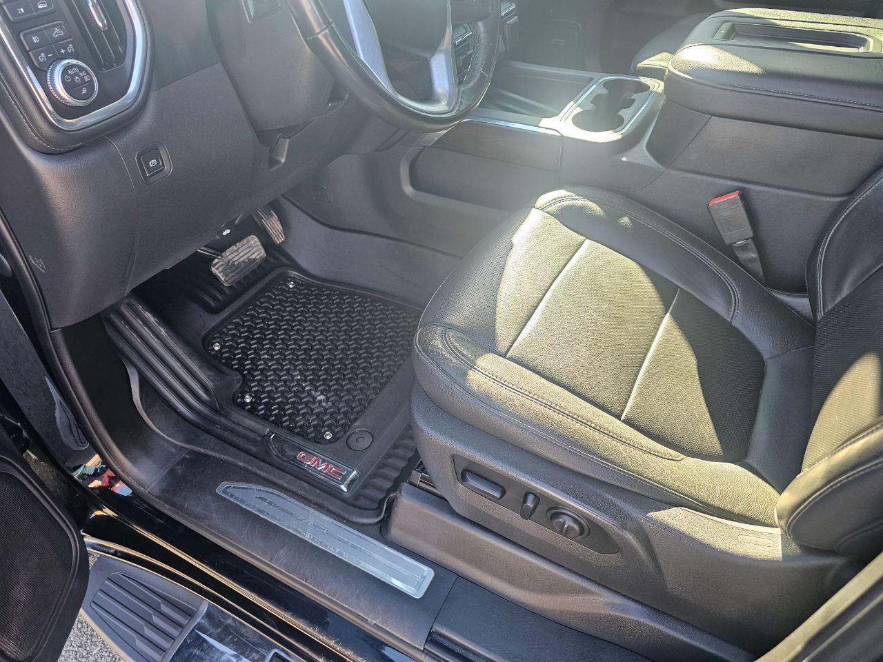 GMC Sierra 1500 4WD Crew Cab 147" SLT 2019