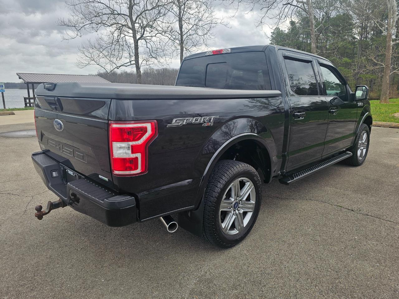 Ford F-150 4WD SuperCrew 145" XLT 2019