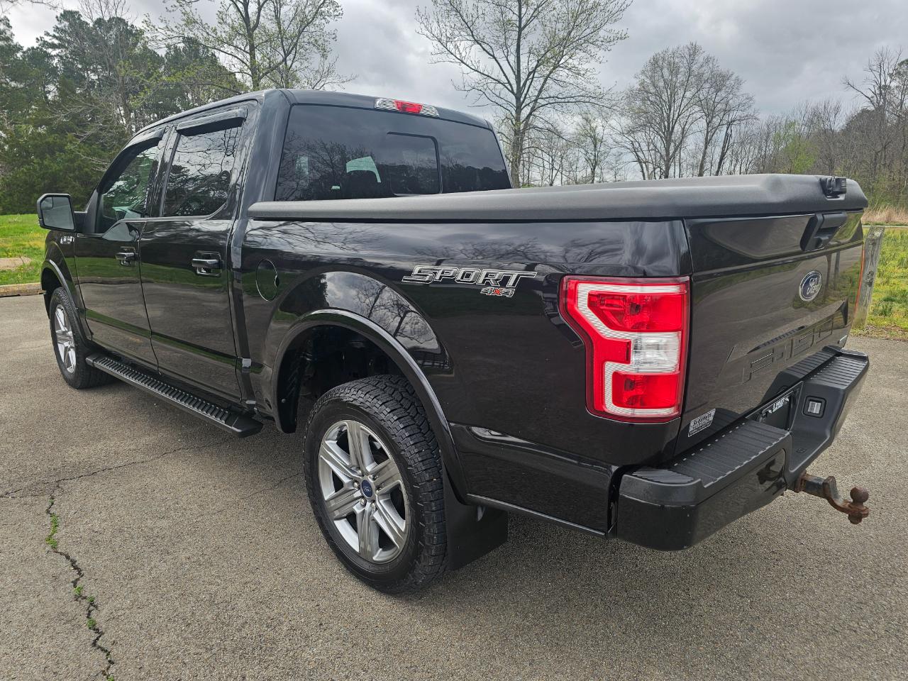 Ford F-150 4WD SuperCrew 145" XLT 2019