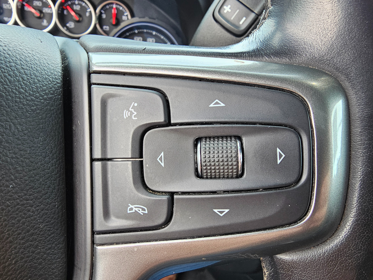 Chevrolet Silverado 1500 4WD Double Cab 147" LT 2019