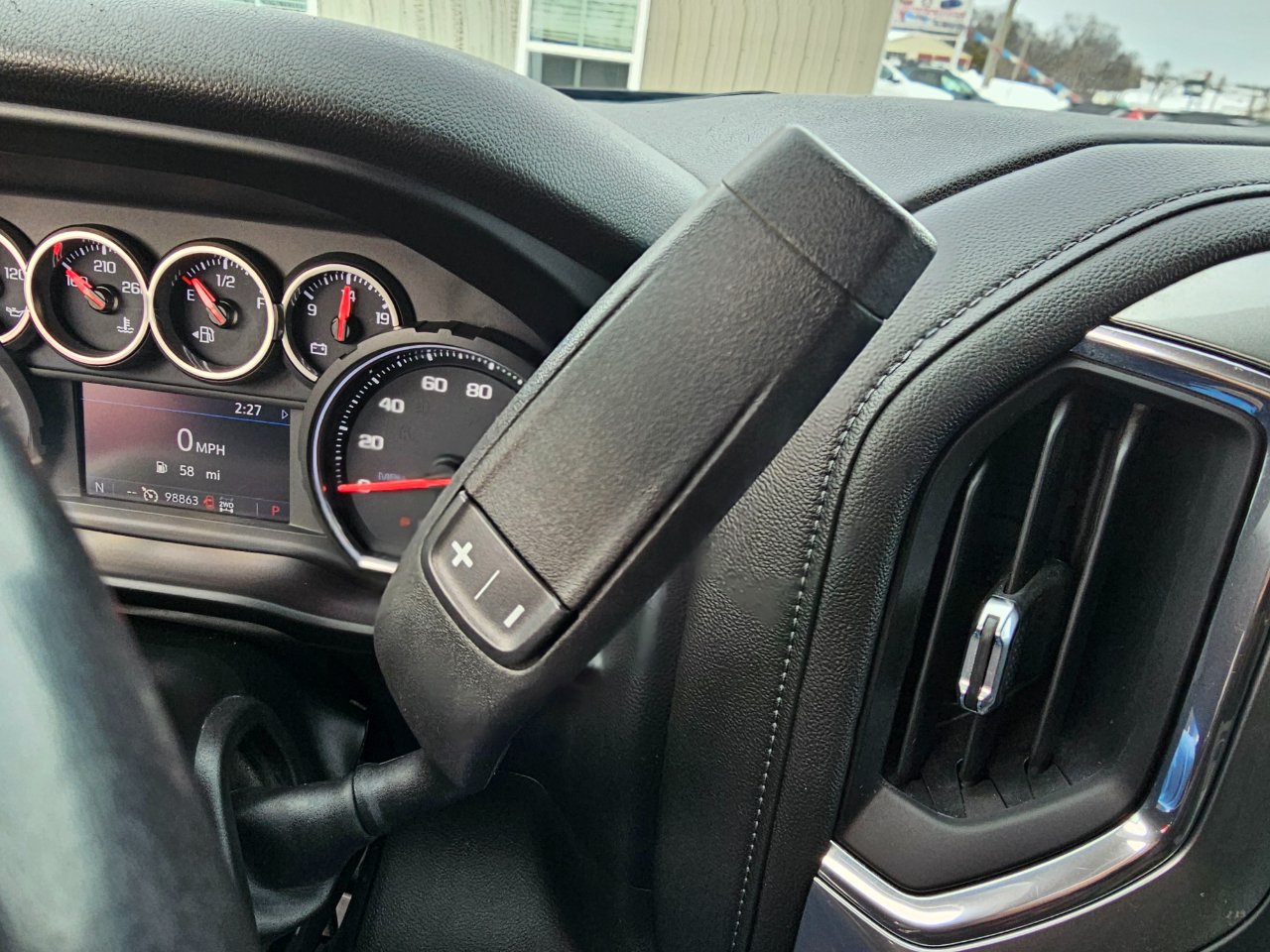 Chevrolet Silverado 1500 4WD Double Cab 147" LT 2019