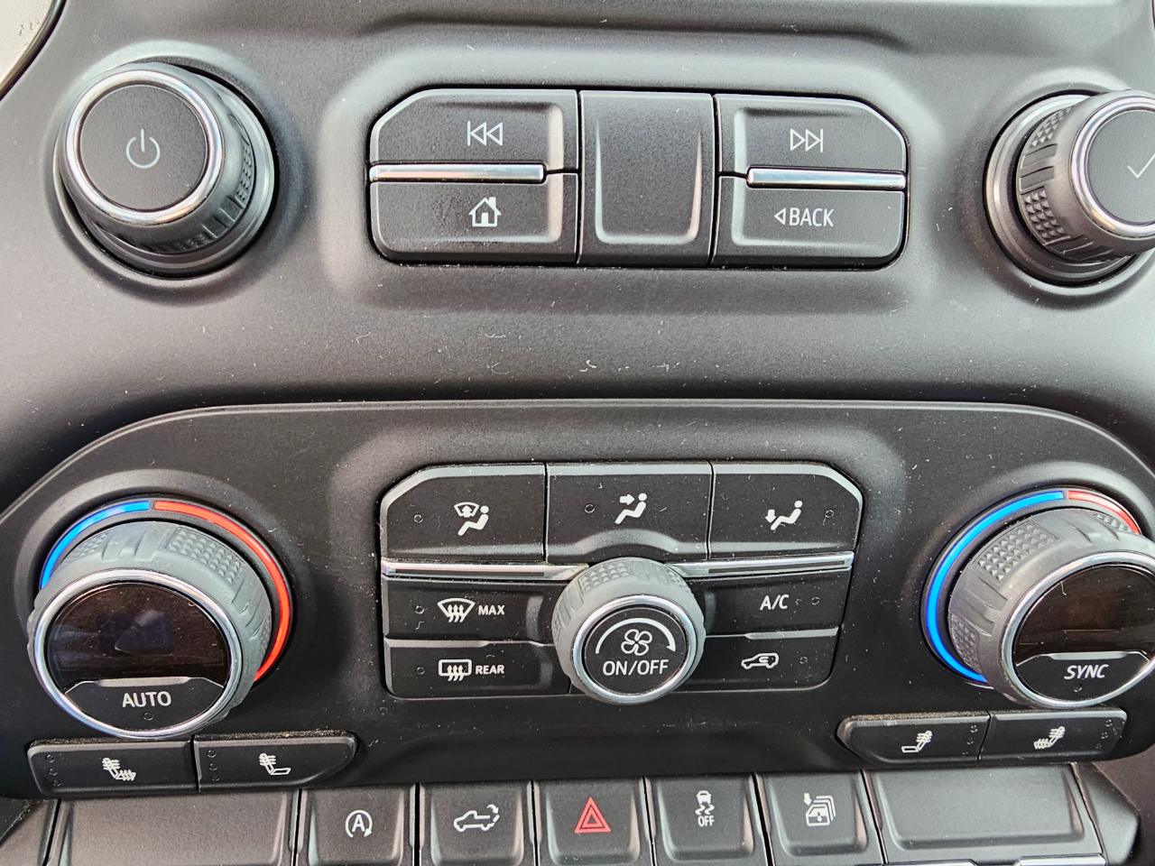 Chevrolet Silverado 1500 4WD Double Cab 147" LT 2019