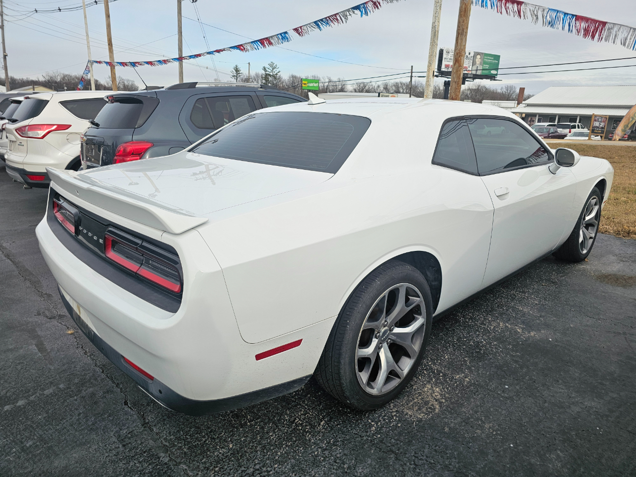 Dodge Challenger 2dr Cpe SXT Plus 2015