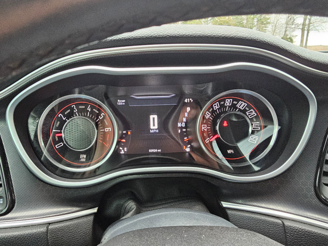 Dodge Challenger 2dr Cpe SXT Plus 2015