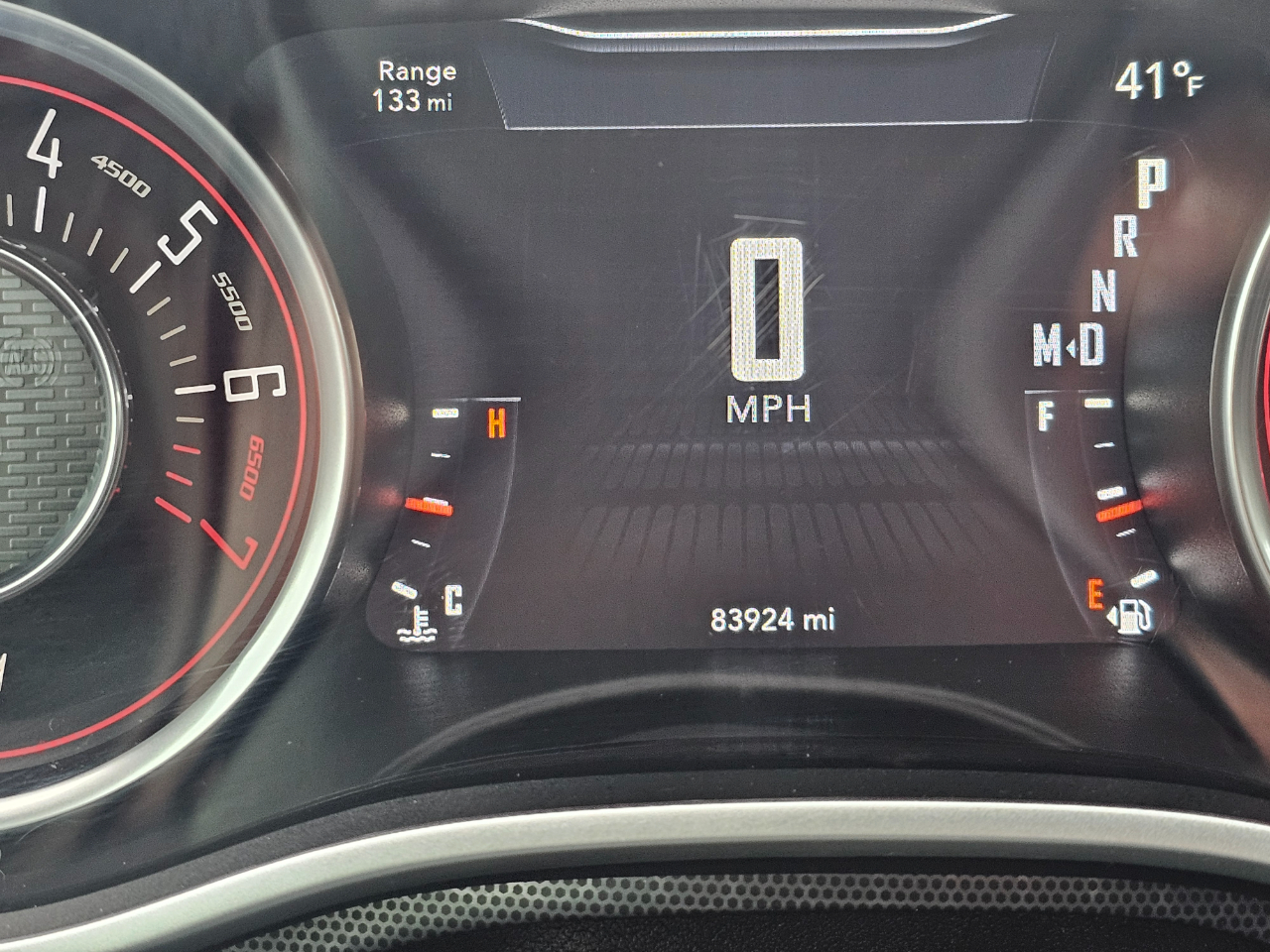 Dodge Challenger 2dr Cpe SXT Plus 2015