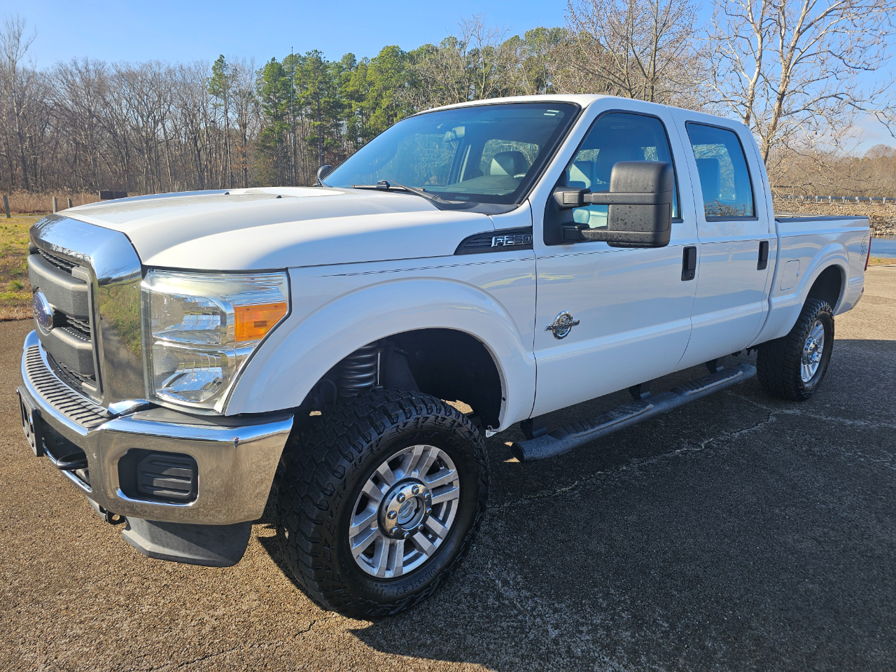 Ford Super Duty F-250 SRW 4WD Crew Cab 156" XL 2016