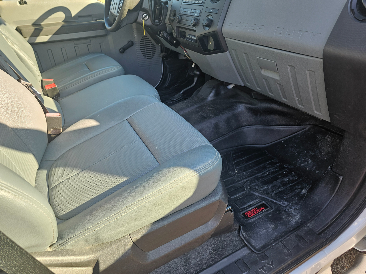 Ford Super Duty F-250 SRW 4WD Crew Cab 156" XL 2016