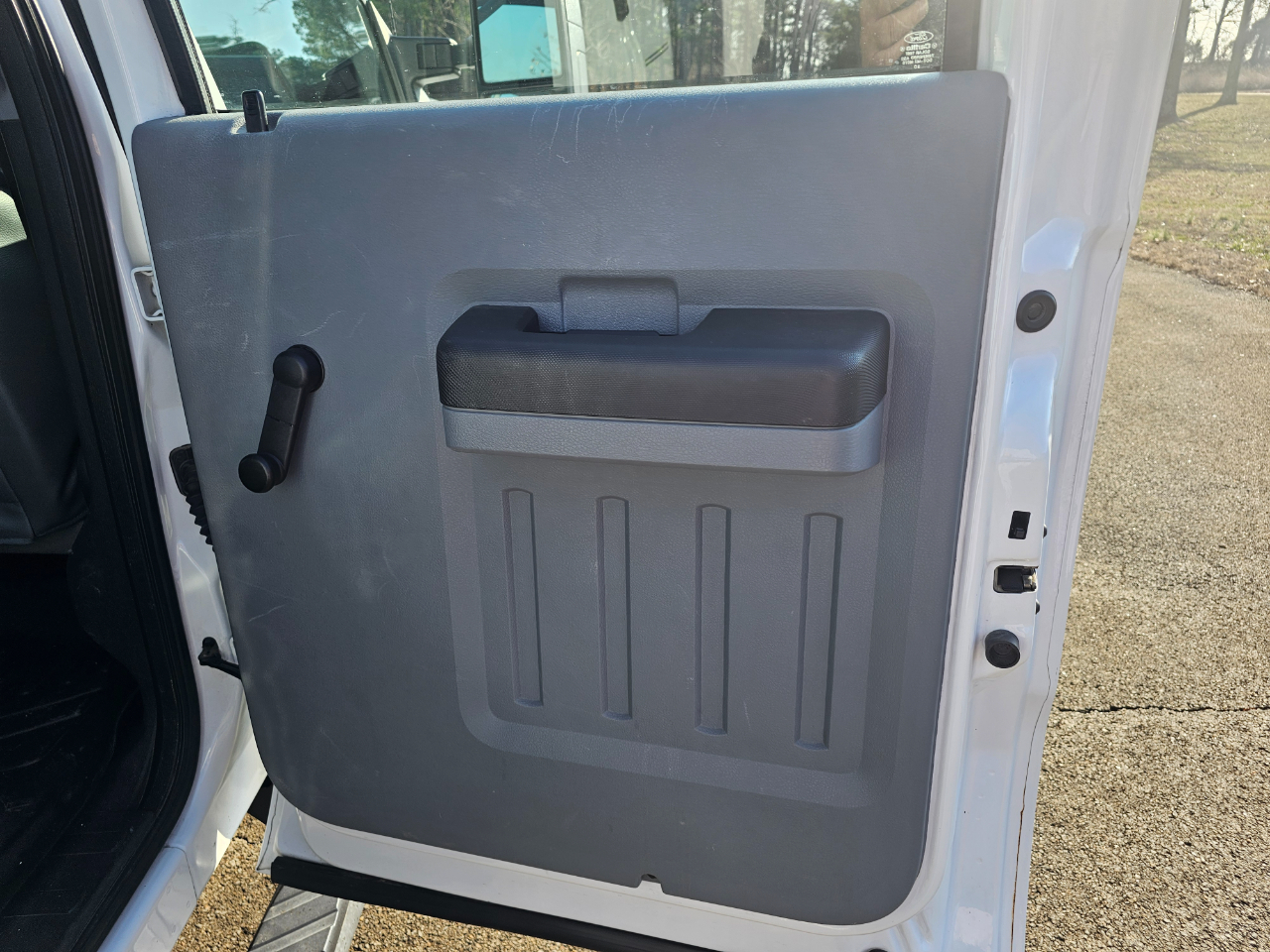 Ford Super Duty F-250 SRW 4WD Crew Cab 156" XL 2016