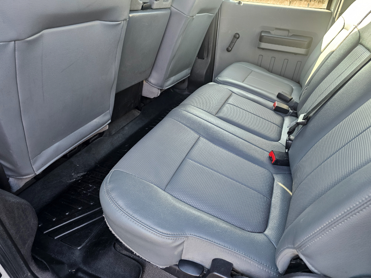 Ford Super Duty F-250 SRW 4WD Crew Cab 156" XL 2016