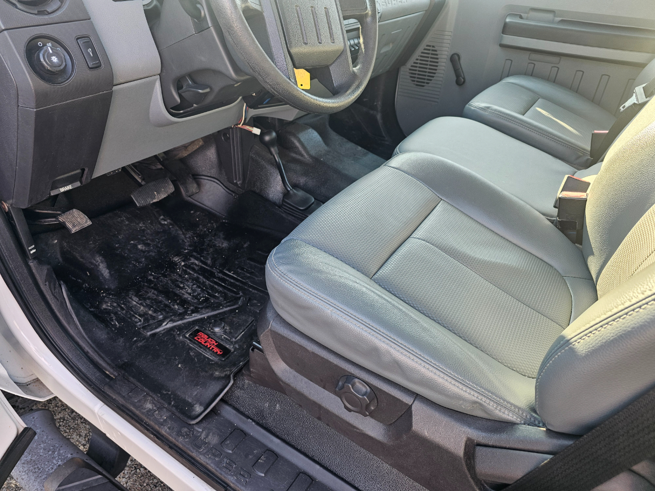 Ford Super Duty F-250 SRW 4WD Crew Cab 156" XL 2016