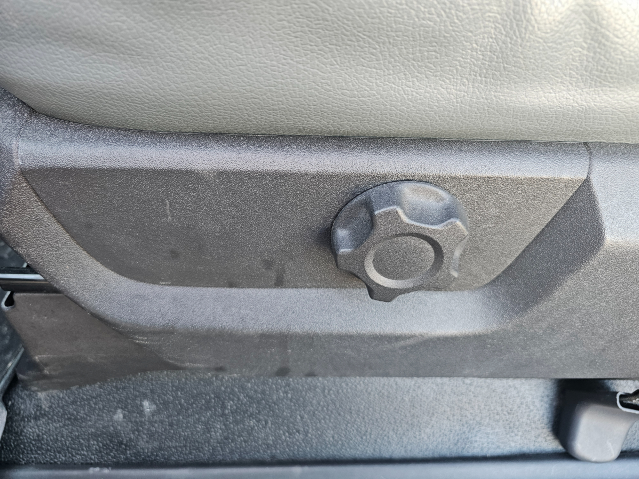 Ford Super Duty F-250 SRW 4WD Crew Cab 156" XL 2016