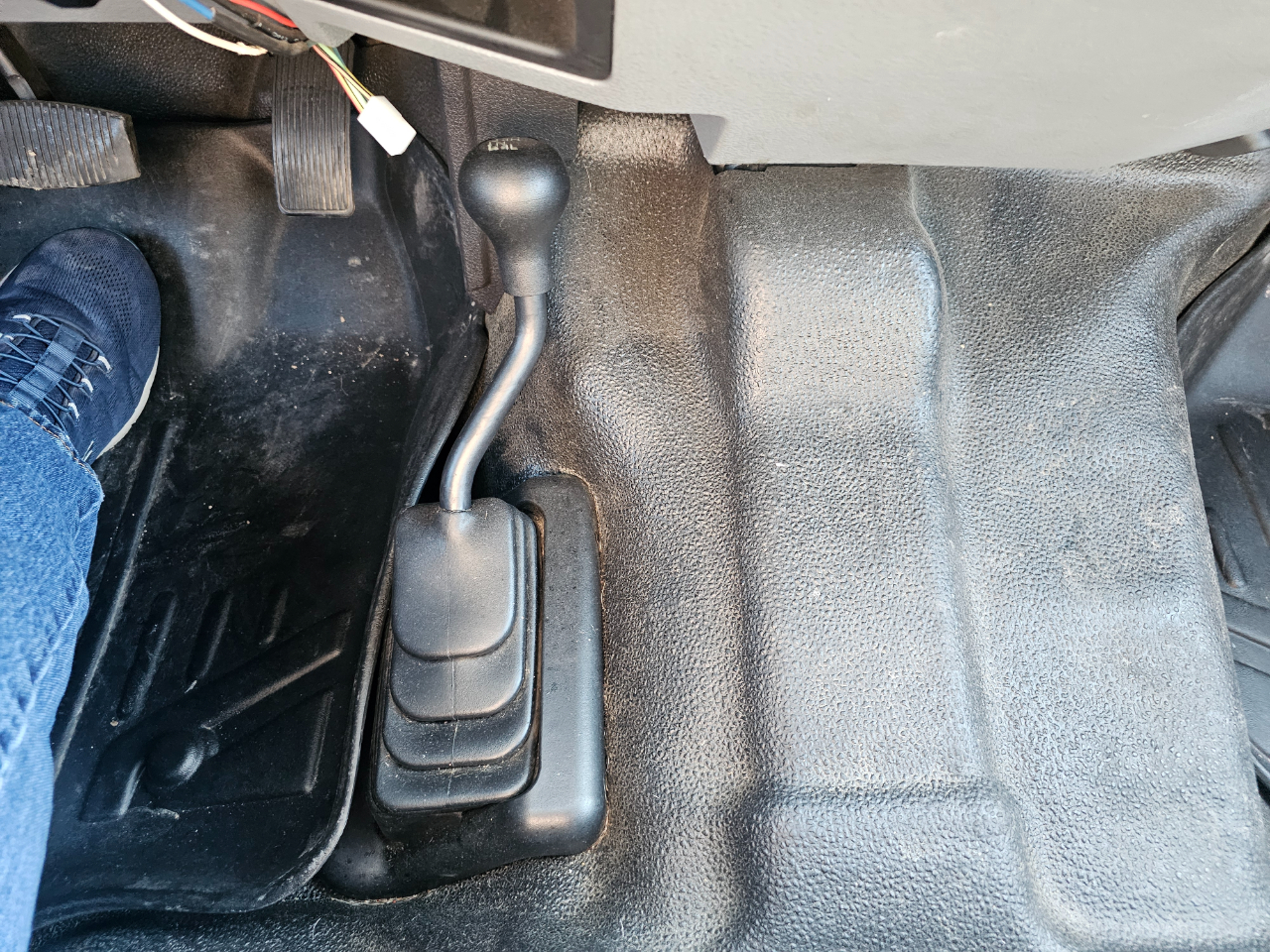 Ford Super Duty F-250 SRW 4WD Crew Cab 156" XL 2016