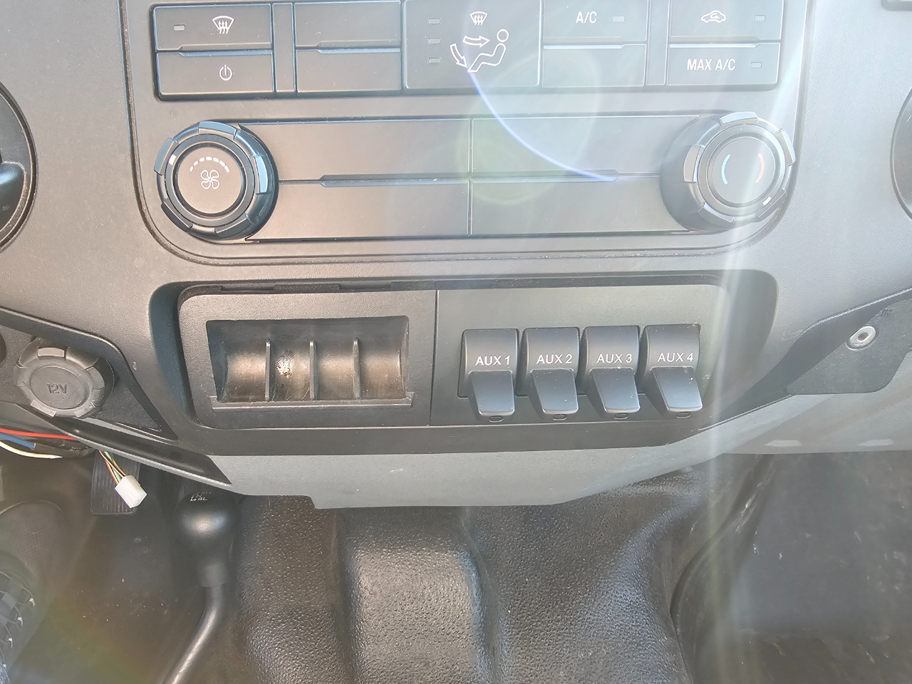 Ford Super Duty F-250 SRW 4WD Crew Cab 156" XL 2016