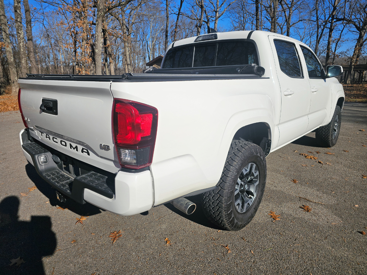 Toyota Tacoma 4WD TRD Off Road Double Cab 5' Bed V6 MT (Natl) 2020